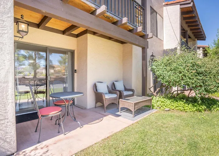 Apartment Cozy Retreat - Pool, Spa, Pickleball