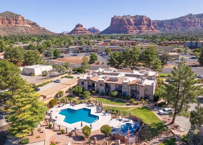 Apartment Cozy Retreat - Pool, Spa, Pickleball *